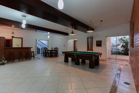 Casa à venda com 411m², 4 quartos e 3 vagasSalão de festas