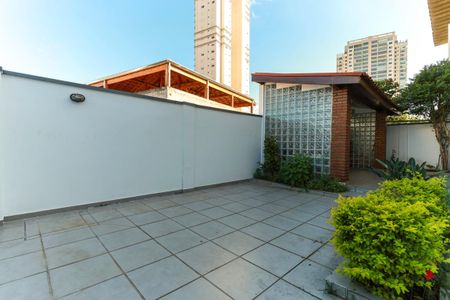 Casa à venda com 411m², 4 quartos e 3 vagasQuintal