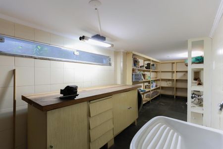 Casa à venda com 411m², 4 quartos e 3 vagasAdega e oficina