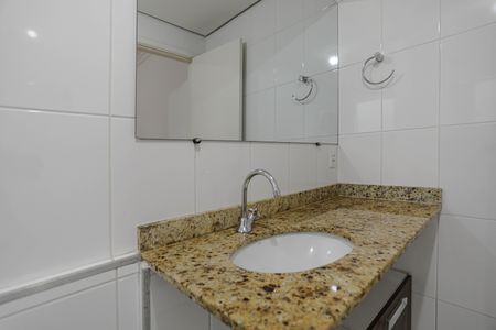 Apartamento para alugar com 68m², 2 quartos e 1 vagaBanheiro - Quarto 2 - Suíte