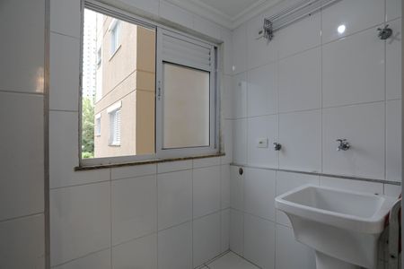 Apartamento para alugar com 68m², 2 quartos e 1 vagaÁrea de Serviço