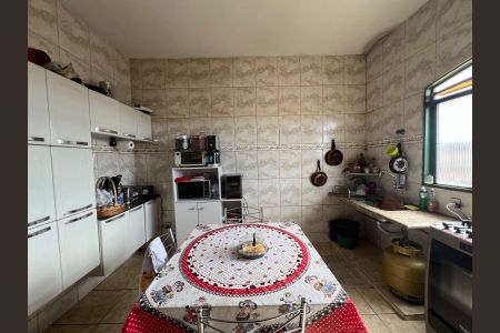 Casa à venda com 400m², 3 quartos e 2 vagas