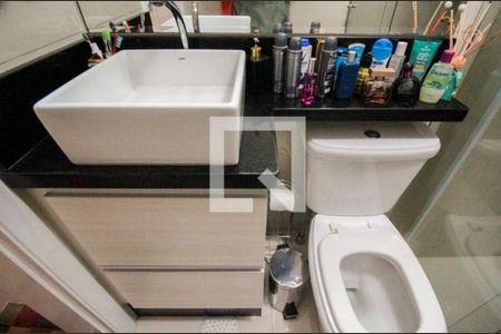 Apartamento à venda com 78m², 3 quartos e 1 vagaBanheiro Social