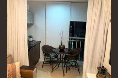 Apartamento à venda com 78m², 3 quartos e 1 vaga Apartamento à venda com 78m², 3 quartos e 1 vagaVaranda