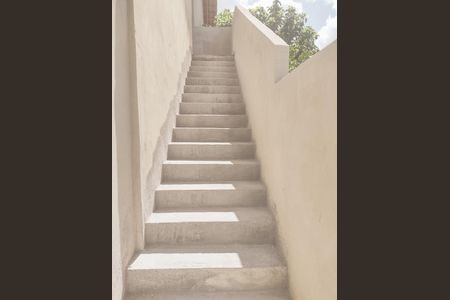 Casa para alugar com 40m², 1 quarto e sem vagaEscada