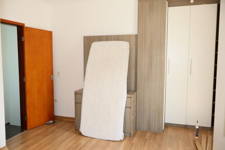 Suíte 1 de casa para alugar com 2 quartos, 80m² em Vila Lucia, São Paulo