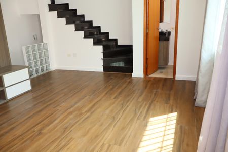 Sala de casa para alugar com 2 quartos, 80m² em Vila Lucia, São Paulo