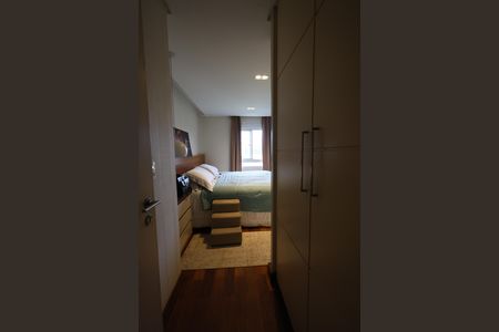 Apartamento à venda com 126m², 3 quartos e 3 vagas Apartamento à venda com 126m², 3 quartos e 3 vagassuíte