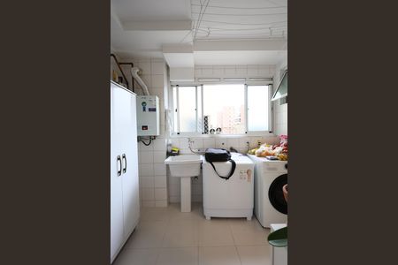 Apartamento à venda com 126m², 3 quartos e 3 vagas Apartamento à venda com 126m², 3 quartos e 3 vagasÁrea deÁrea de Serviço Serviço