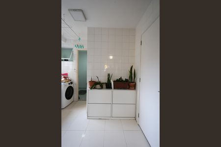 Apartamento à venda com 126m², 3 quartos e 3 vagas Apartamento à venda com 126m², 3 quartos e 3 vagasÁrea de Serviço