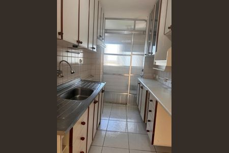 Apartamento para alugar com 80m², 3 quartos e 1 vagaFoto 04