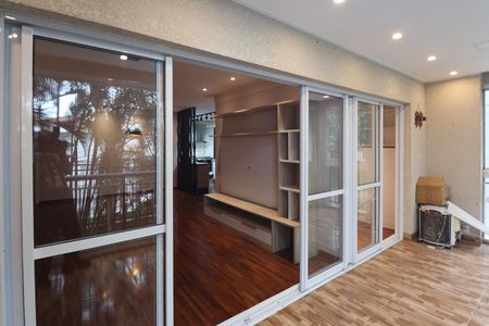 Apartamento à venda com 105m², 3 quartos e 2 vagasVaranda 