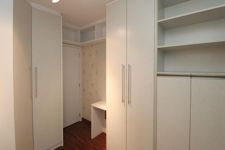 Apartamento à venda com 105m², 3 quartos e 2 vagasQuarto 1