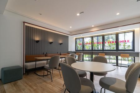 Apartamento à venda com 34m², 1 quarto e sem vaga Apartamento à venda com 34m², 1 quarto e sem vagaÁrea comum - Salão de festas