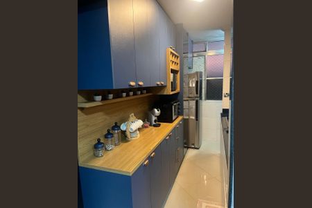 Apartamento à venda com 76m², 2 quartos e 2 vagas Apartamento à venda com 76m², 2 quartos e 2 vagasQuarto