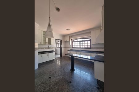 Casa à venda com 219m², 3 quartos e 5 vagasCozinha