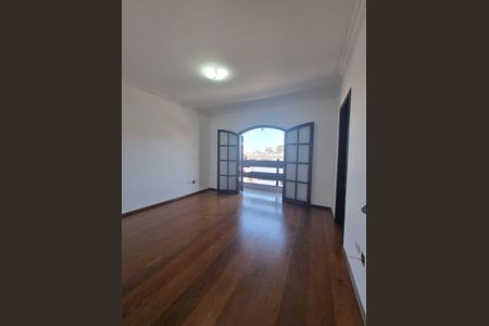Casa à venda com 219m², 3 quartos e 5 vagasQuarto