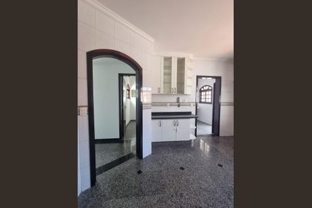 Casa à venda com 219m², 3 quartos e 5 vagasCozinha