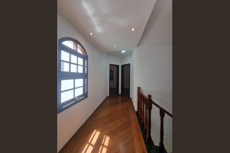 Casa à venda com 219m², 3 quartos e 5 vagasCorredor