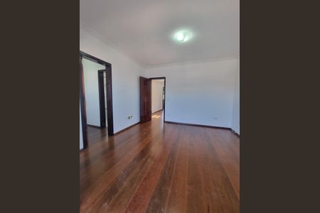 Casa à venda com 219m², 3 quartos e 5 vagasQuarto