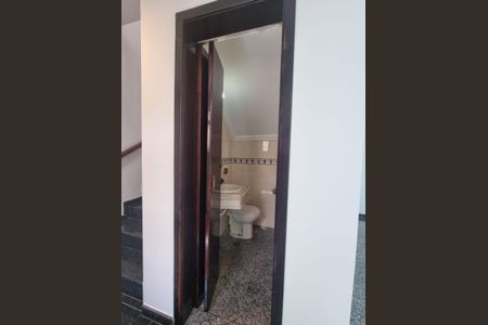 Casa à venda com 219m², 3 quartos e 5 vagasLavabo