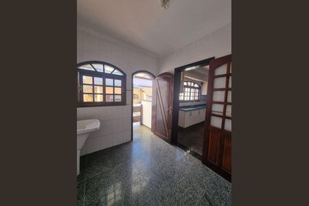 Casa à venda com 219m², 3 quartos e 5 vagasÁrea de serviço