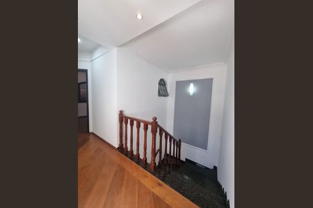 Casa à venda com 219m², 3 quartos e 5 vagasCorredor