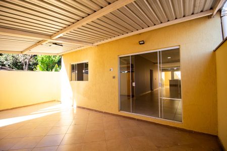 Casa para alugar com 120m², 3 quartos e 2 vagasGaragem