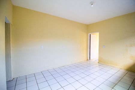 Casa para alugar com 80m², 1 quarto e sem vaga Casa para alugar com 80m², 1 quarto e sem vagaSala