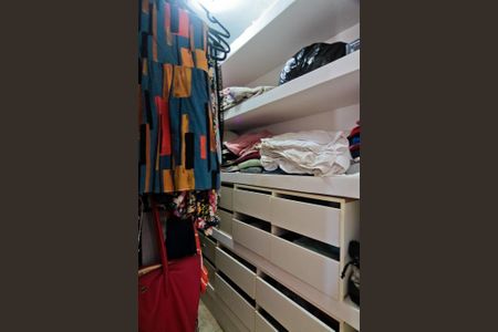 Casa à venda com 110m², 2 quartos e sem vagaSuíte