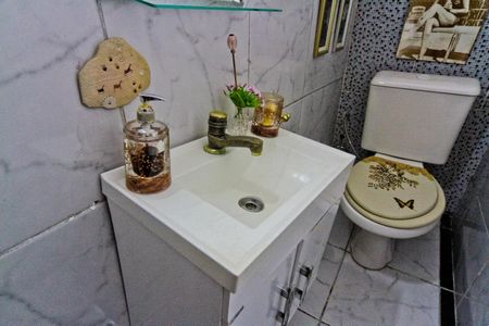 Casa à venda com 110m², 2 quartos e sem vagaSalão - Lavabo