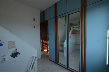 Apartamento para alugar com 210m², 4 quartos e 2 vagasQuarto 2