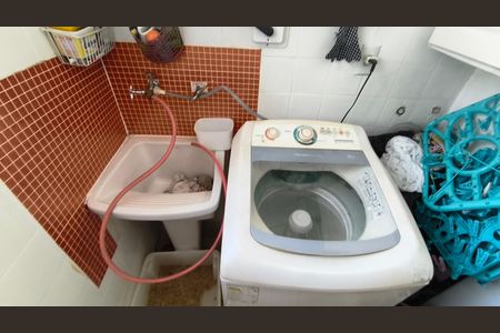 Casa à venda com 150m², 5 quartos e 1 vagaÁrea de Serviço