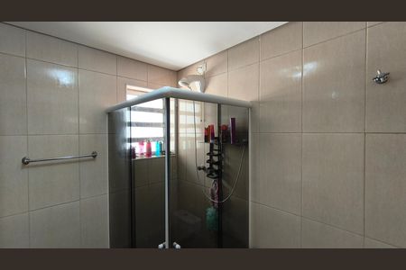Casa à venda com 150m², 5 quartos e 1 vagaBanheiro