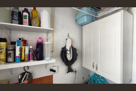 Casa à venda com 150m², 5 quartos e 1 vagaÁrea de Serviço