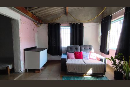 Casa à venda com 150m², 5 quartos e 1 vagaSala da Edícula