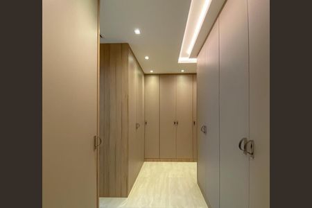 Apartamento à venda com 267m², 4 quartos e 4 vagas Apartamento à venda com 267m², 4 quartos e 4 vagasFoto 03