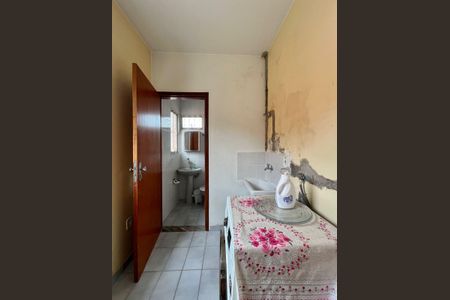 Casa para alugar com 350m², 4 quartos e 4 vagasÁrea de Serviço