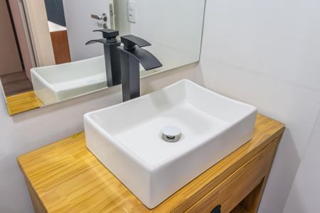 Apartamento à venda com 69m², 2 quartos e 1 vagaBanheiro Social