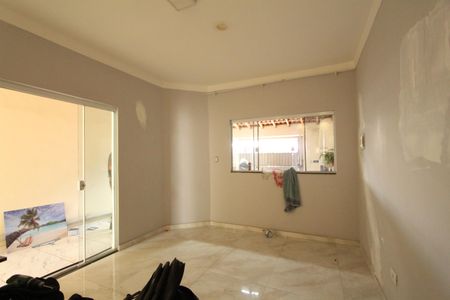 Casa para alugar com 2 quartos, 159m² em Jardim J S Carvalho, Sorocaba