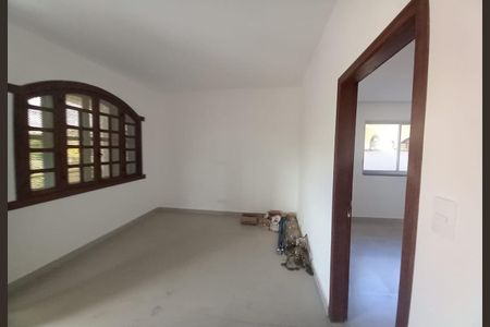 Casa à venda com 3 quartos, 213m² em Boa Vista, Belo Horizonte