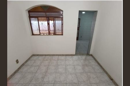 Casa à venda com 3 quartos, 360m² em Pirajá, Belo Horizonte