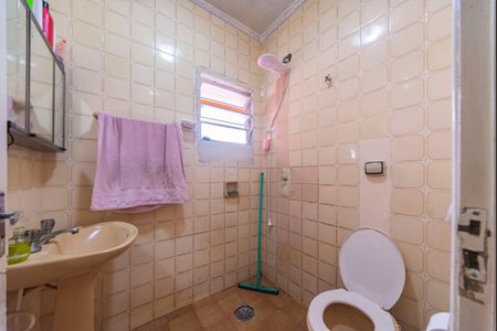Casa para alugar com 173m², 3 quartos e 2 vagasBanheiro Social