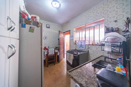 Casa para alugar com 173m², 3 quartos e 2 vagasCozinha 