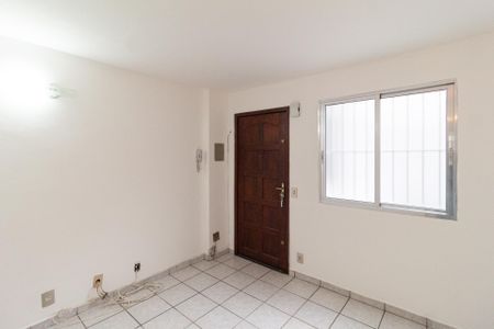 Apartamento para alugar com 41m², 2 quartos e 1 vaga Apartamento para alugar com 41m², 2 quartos e 1 vagaSala