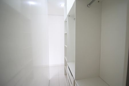 Apartamento para alugar com 60m², 1 quarto e 1 vagaCloset da Suíte 