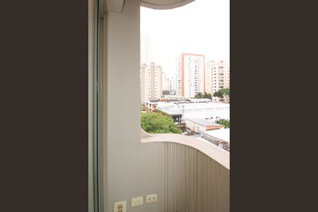 Varanda de apartamento para alugar com 1 quarto, 60m² em Vila Olímpia, São Paulo