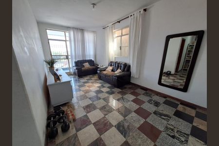 Casa à venda com 3 quartos, 250m² em Pirajá, Belo Horizonte