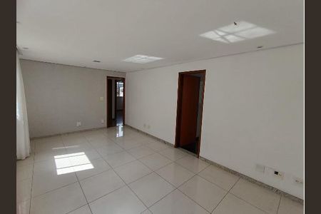 Apartamento à venda com 75m², 3 quartos e 1 vaga