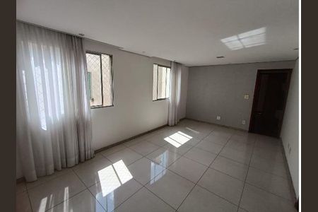 Apartamento à venda com 75m², 3 quartos e 1 vaga